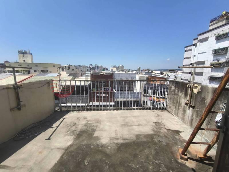 員林㊣建國路金店面房屋室內格局與周邊環境