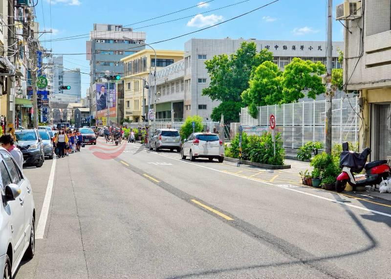 員林育英國小商一建地房屋室內格局與周邊環境