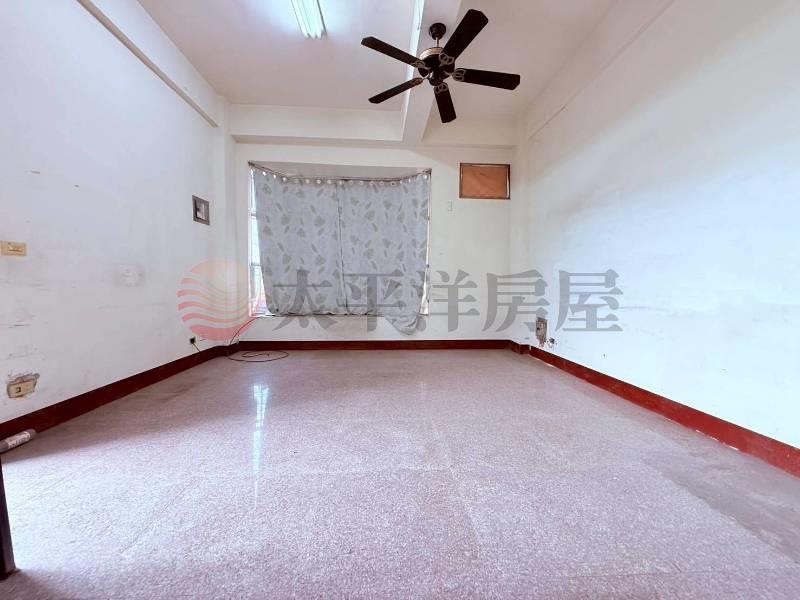 大村大溪路旁邊間透天房屋室內格局與周邊環境