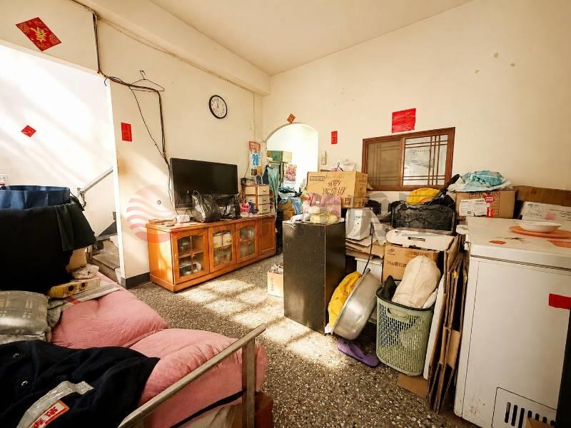 高城社區低總價透天房屋室內格局與周邊環境