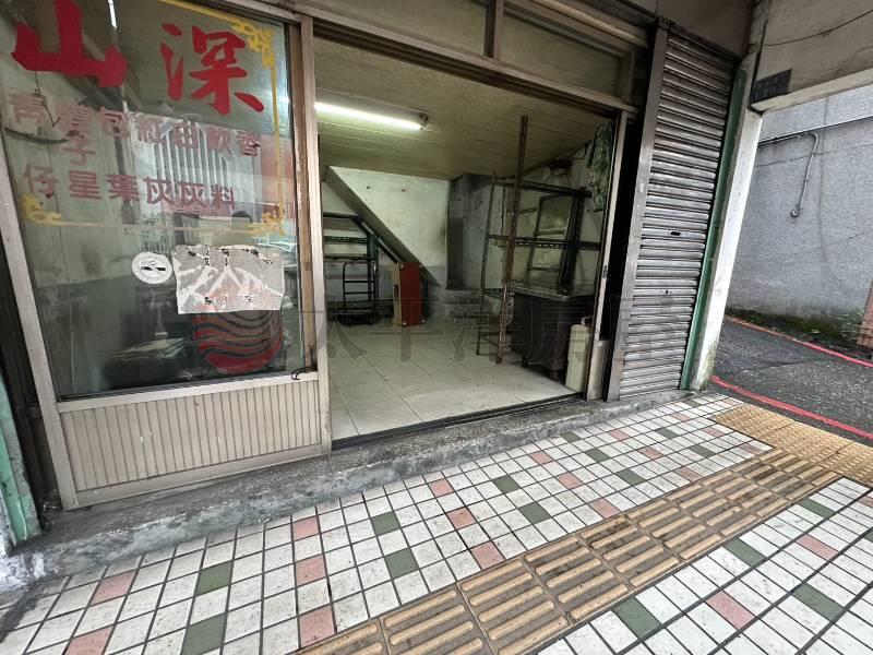 聖心對面a透店房屋室內格局與周邊環境