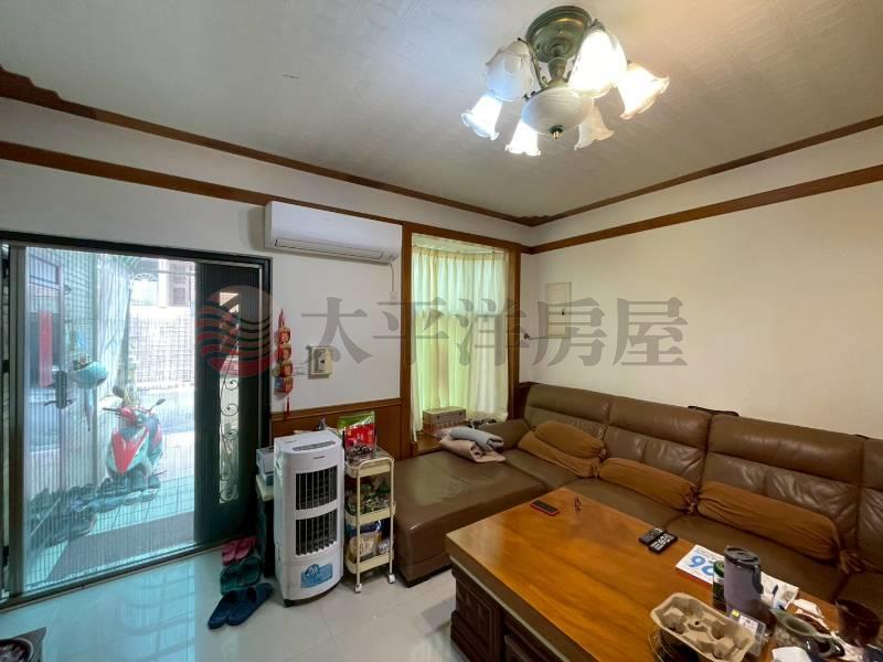 翠峰山莊庭院車位透天房屋室內格局與周邊環境