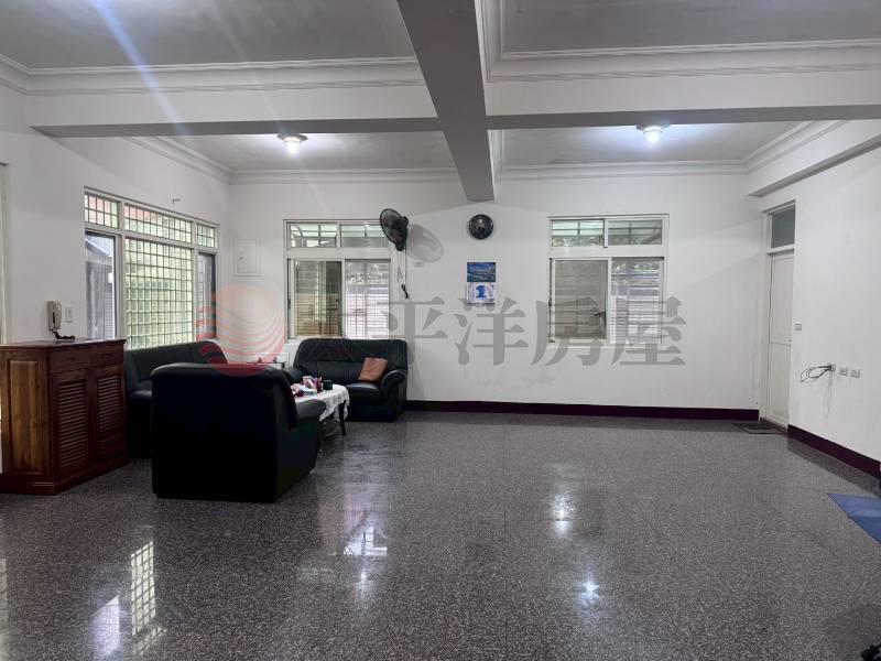 崇法靜巷獨棟大透天房屋室內格局與周邊環境