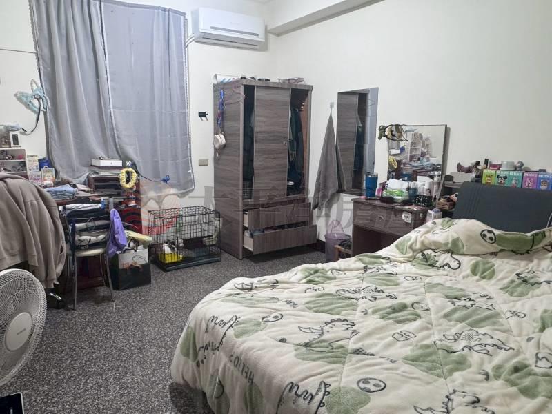 崇法靜巷獨棟大透天房屋室內格局與周邊環境