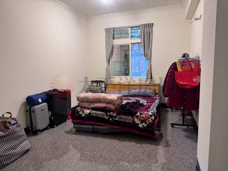 崇法靜巷獨棟大透天房屋室內格局與周邊環境