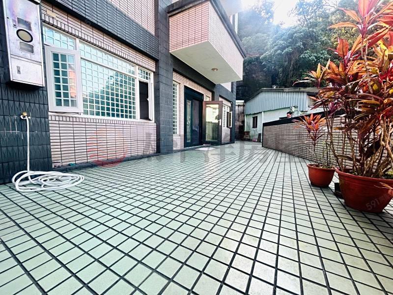 崇法靜巷獨棟大透天房屋室內格局與周邊環境