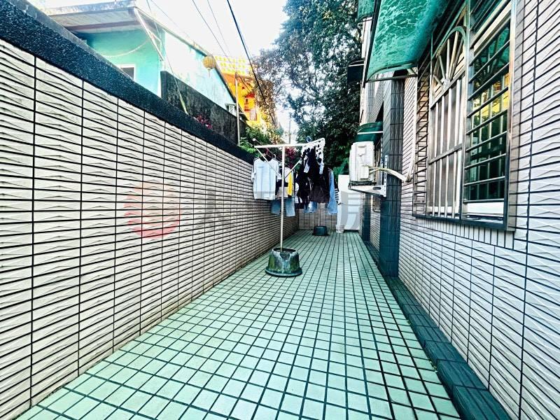 崇法靜巷獨棟大透天房屋室內格局與周邊環境