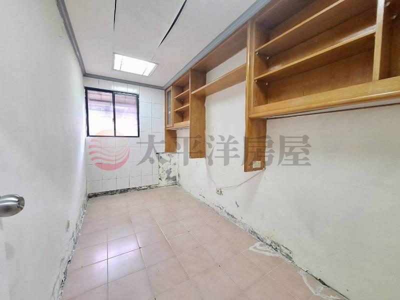 新桃花源樓中樓五房房屋室內格局與周邊環境