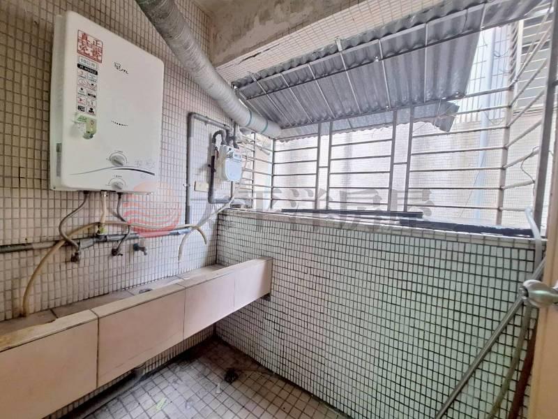 新桃花源樓中樓五房房屋室內格局與周邊環境
