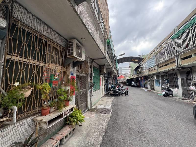 精誠雙路透店房屋室內格局與周邊環境