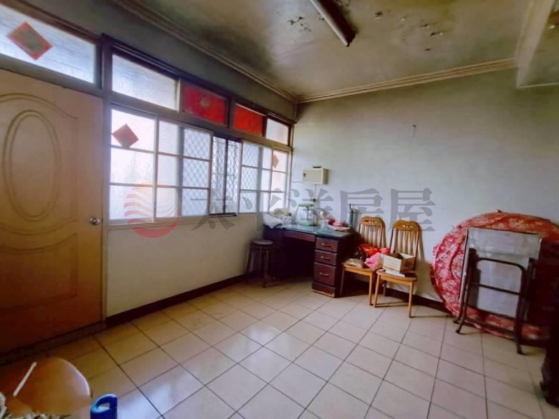 大竹低總價大面寬透天房屋室內格局與周邊環境