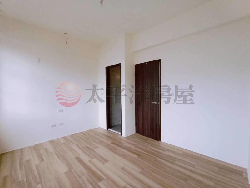 彰泰全新電梯別墅A房屋室內格局與周邊環境