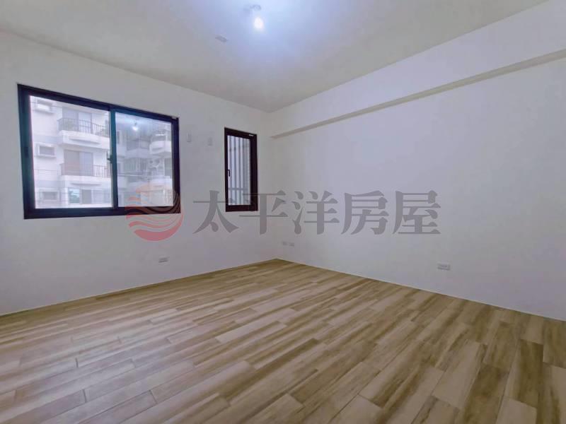 彰泰全新電梯別墅A房屋室內格局與周邊環境
