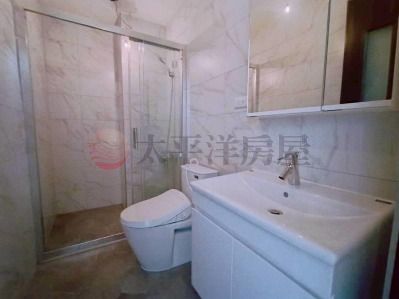 彰泰全新電梯別墅A房屋室內格局與周邊環境