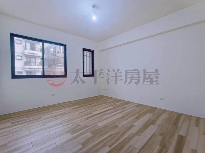 彰泰全新電梯別墅A房屋室內格局與周邊環境