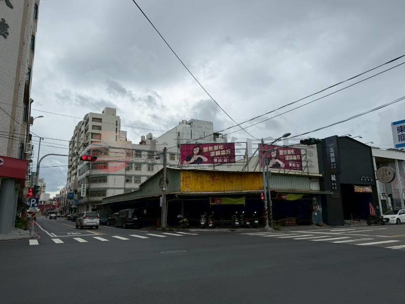 櫻花黃昏市場角地房屋室內格局與周邊環境