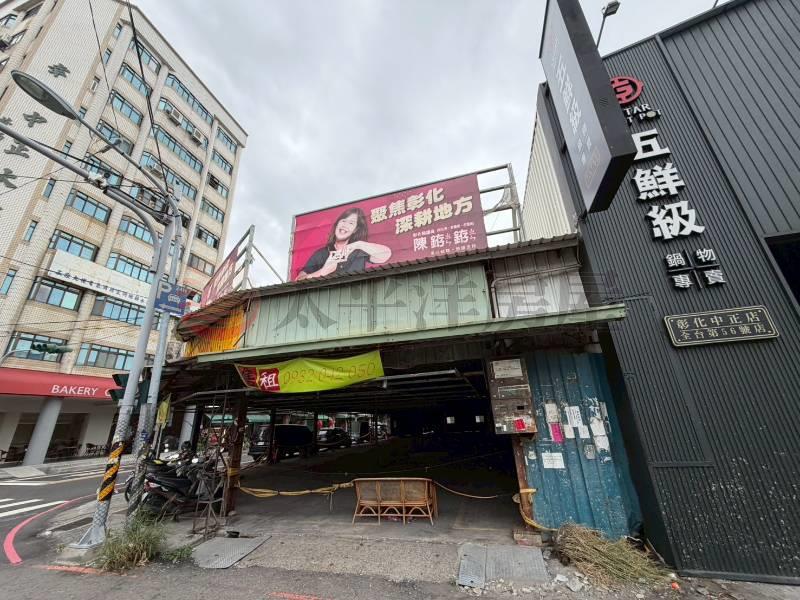 櫻花黃昏市場角地房屋室內格局與周邊環境