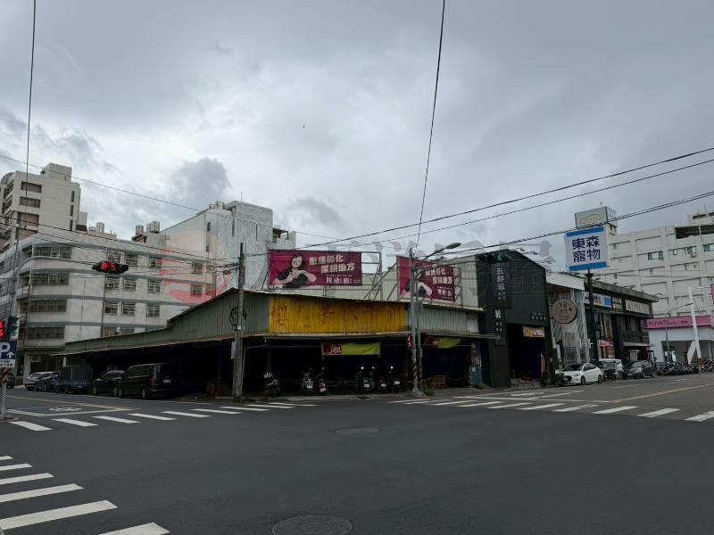 櫻花黃昏市場角地房屋室內格局與周邊環境