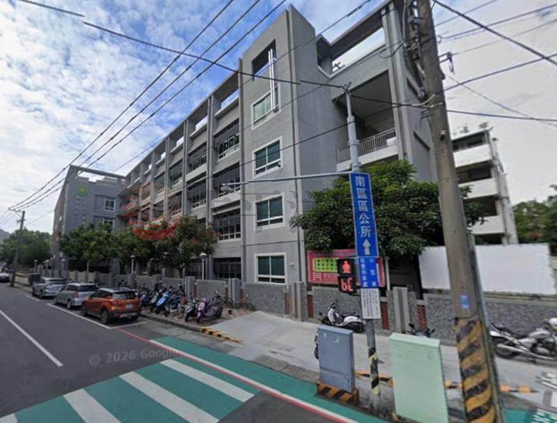 獨家台中高工開價低於實登價★大慶家園臨路房屋室內格局與周邊環境