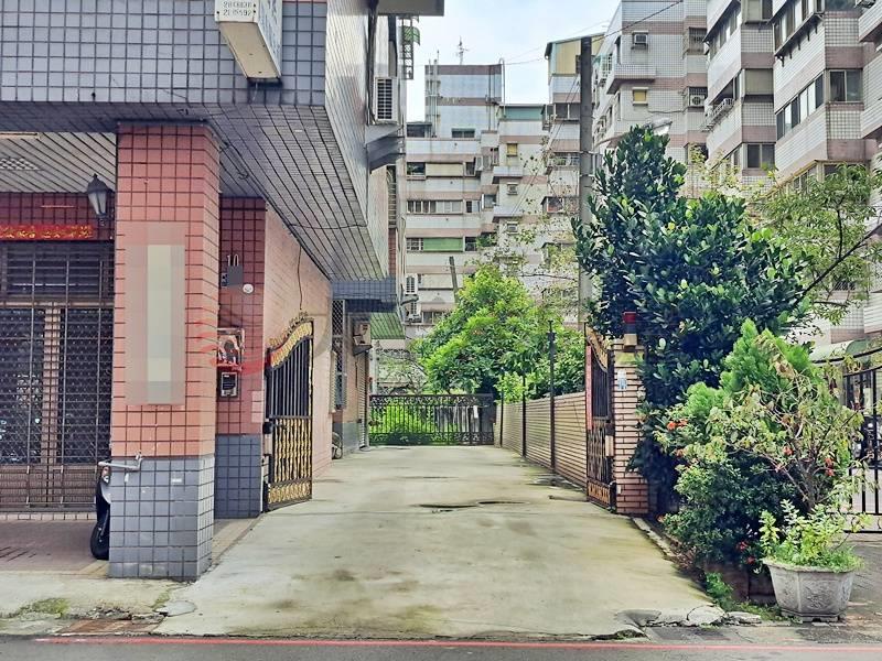 獨家台中高工開價低於實登價★大慶家園臨路房屋室內格局與周邊環境
