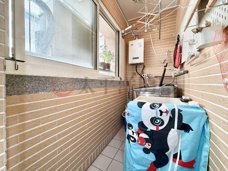 親家超越2002房屋室內格局與周邊環境