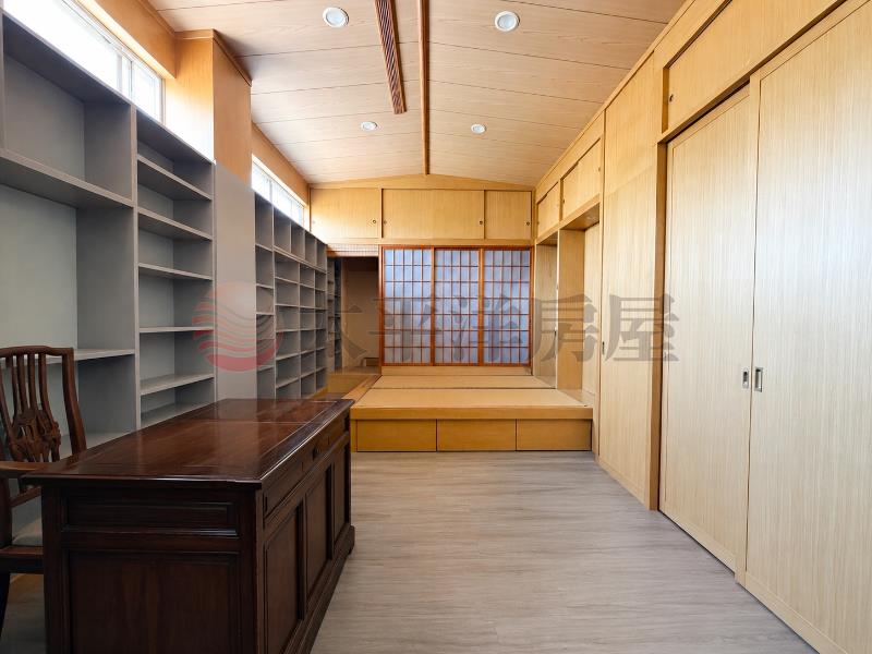 南屯大地坪角間美墅5房舒適格局自家門口停房屋室內格局與周邊環境