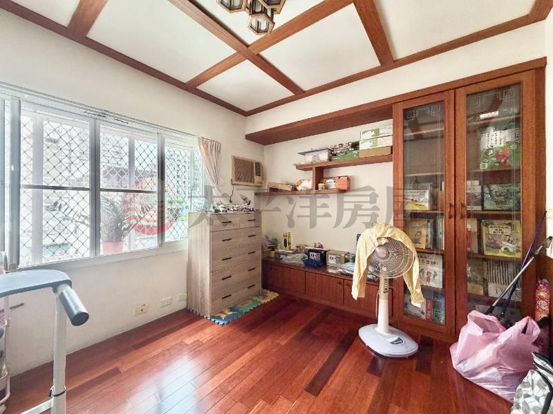國美館特區【美術臻品】3+1房大空間稀有房屋室內格局與周邊環境