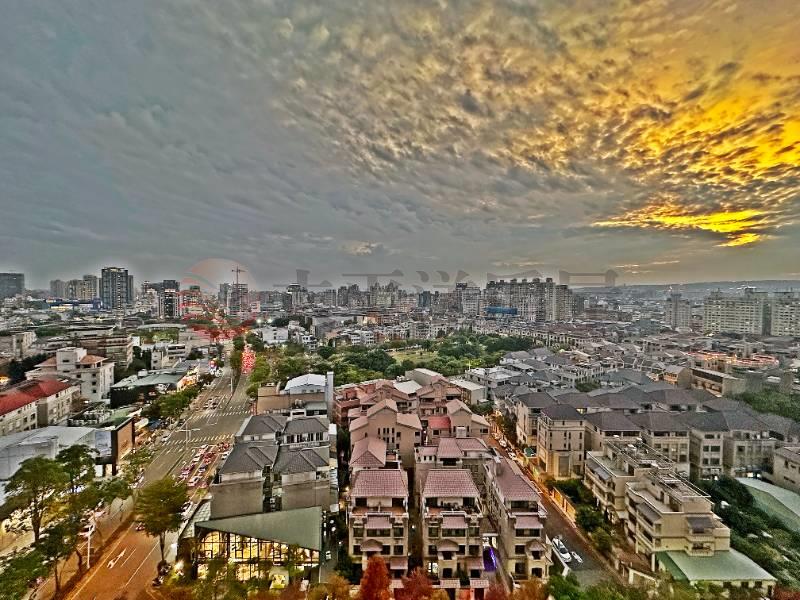 獨家【聯聚方庭大廈】中高樓朝南視野輕裝潢房屋室內格局與周邊環境