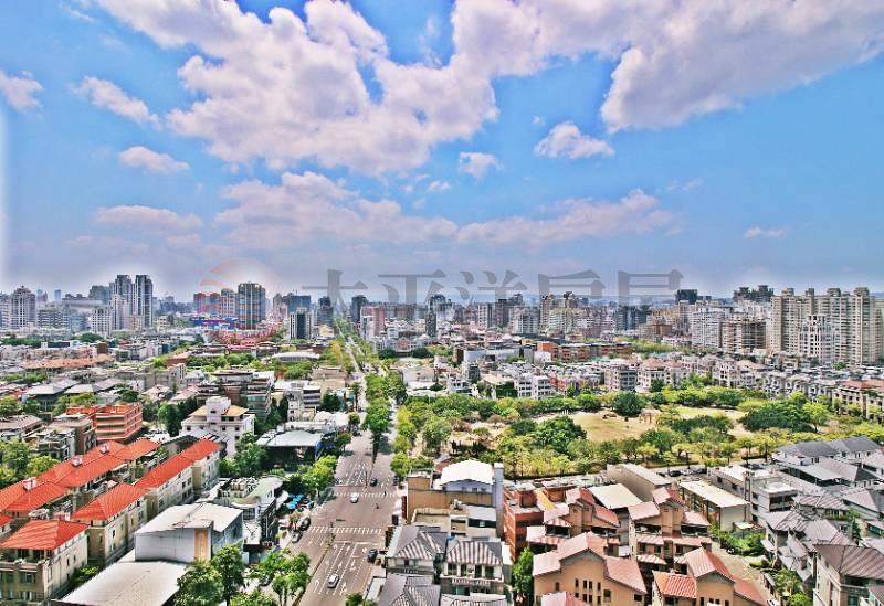 獨家【聯聚方庭大廈】中高樓朝南視野輕裝潢房屋室內格局與周邊環境