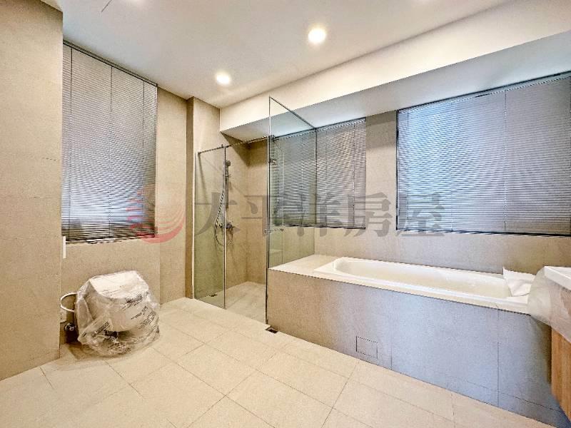 獨家【聯聚方庭大廈】中高樓朝南視野輕裝潢房屋室內格局與周邊環境