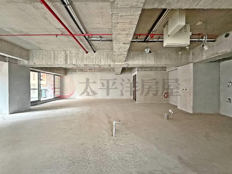 低於實價【鄉林皇居】高樓稀有全新未住4房房屋室內格局與周邊環境