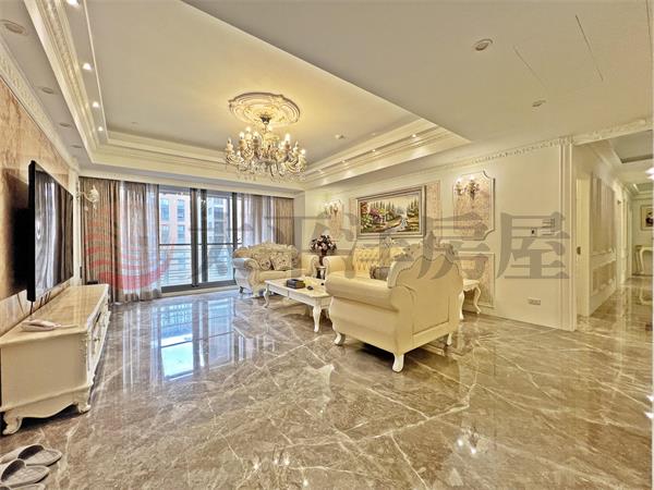 帝王戶 超美裝潢【鄉林皇居】高樓層 大四房屋室內格局與周邊環境