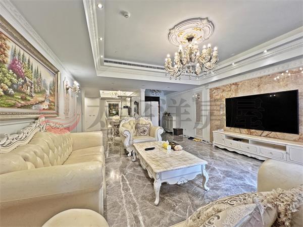 帝王戶 超美裝潢【鄉林皇居】高樓層 大四房屋室內格局與周邊環境