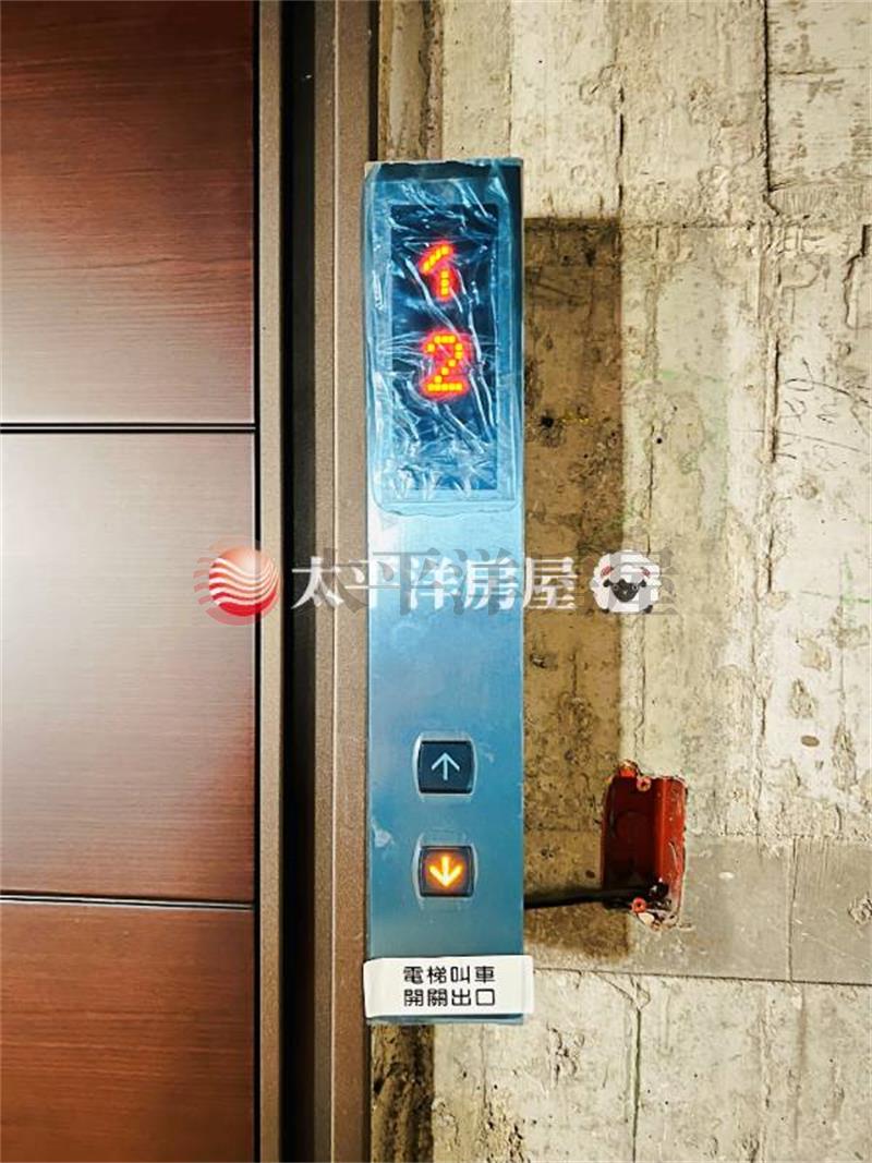 台中七期親家雲硯毛胚最超值三車位房屋室內格局與周邊環境