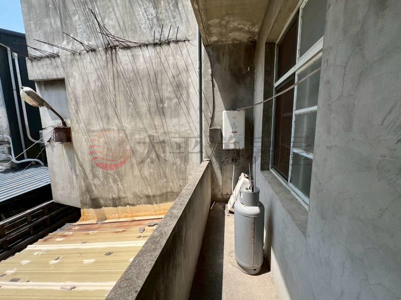 花壇中正路一彎透天房屋室內格局與周邊環境