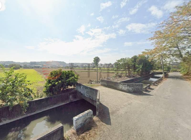彰東優先重劃發展區平坦農地房屋室內格局與周邊環境