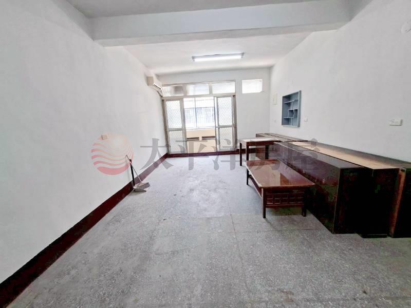 彰南路近大竹派出所全新整理透天房屋室內格局與周邊環境