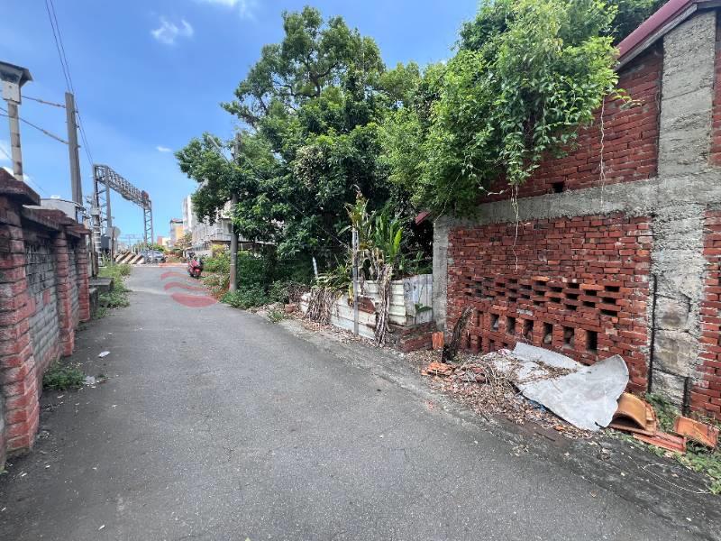 花壇明德街三面路住宅用地