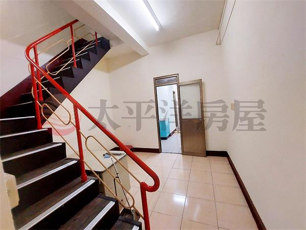 中正富貴旁透天房屋室內格局與周邊環境