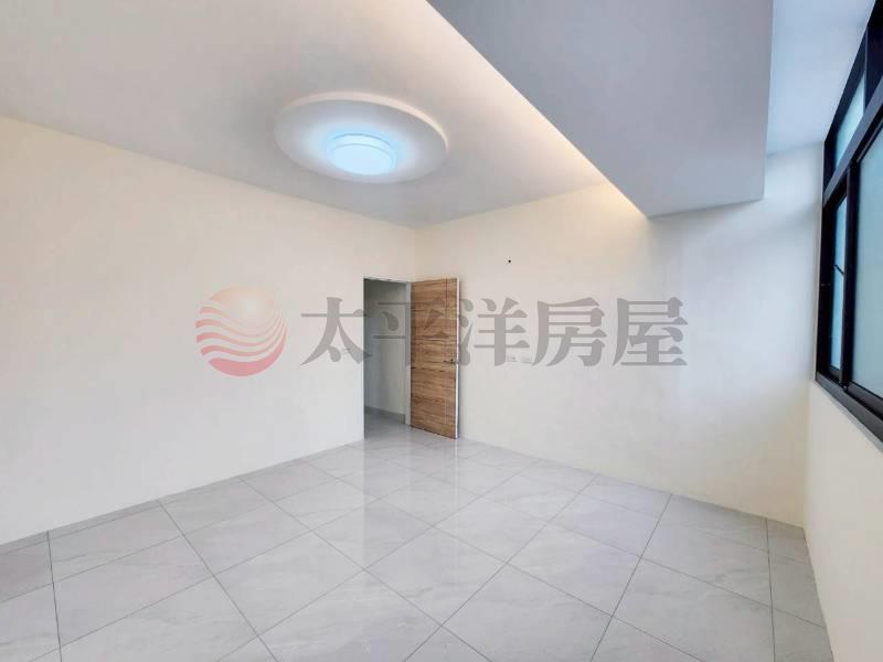 近圓林園全新整理騎樓車墅房屋室內格局與周邊環境
