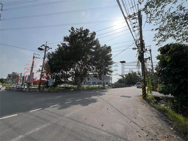 花壇74線旁平坦美農地房屋室內格局與周邊環境