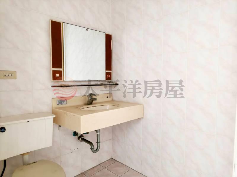 正曉陽路透天房屋室內格局與周邊環境