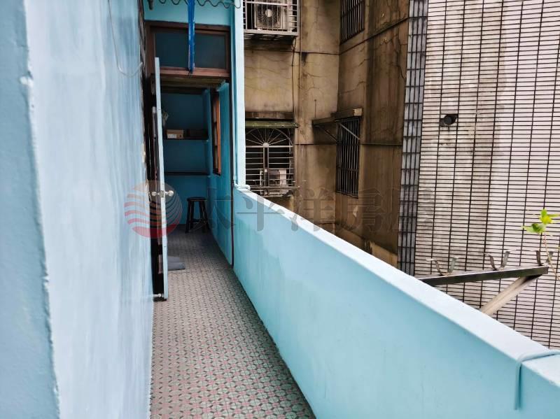 七堵一層一戶超大三房房屋室內格局與周邊環境