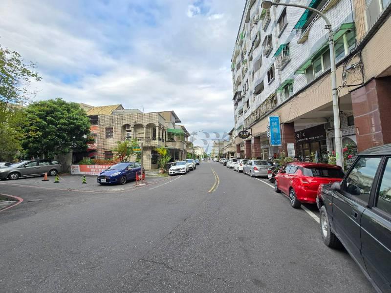 宜大旁大地坪大面寬店面房屋室內格局與周邊環境