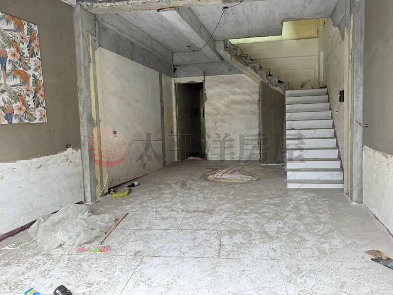 羅東鎮中心低總可店面透天房屋室內格局與周邊環境