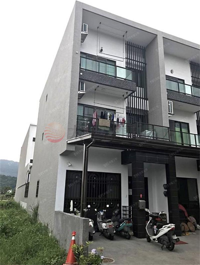 馬賽文化國中旁靜巷別墅房屋室內格局與周邊環境