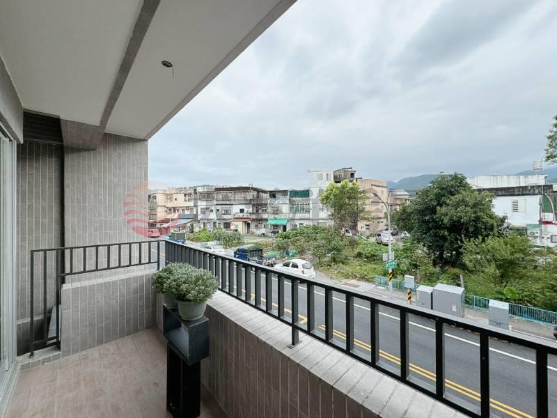 馬賽全新四套房店住別墅B房屋室內格局與周邊環境