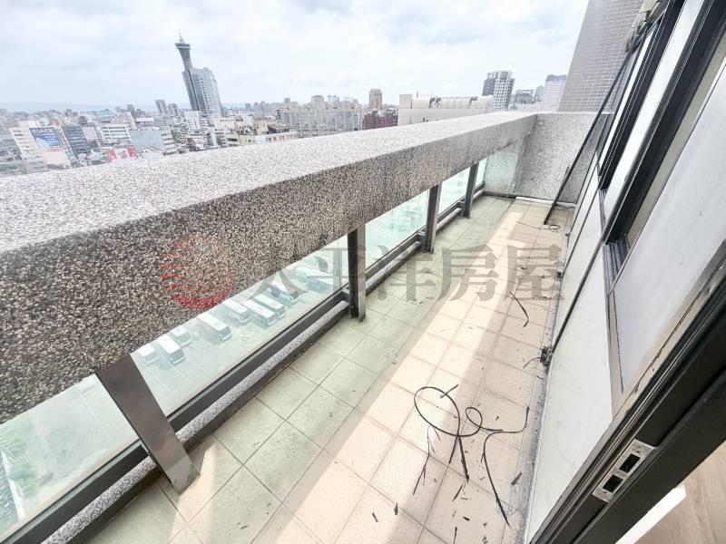 東京市超大兩房送大露臺三平車房屋室內格局與周邊環境