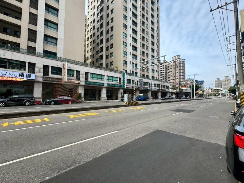 南區近興大臨25米路店住房屋室內格局與周邊環境