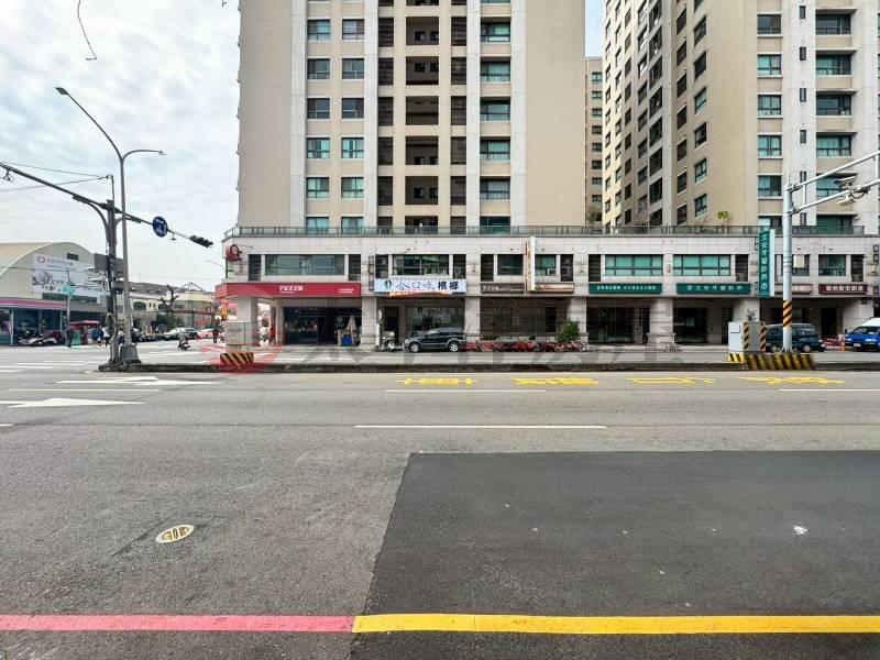 南區近興大臨25米路店住房屋室內格局與周邊環境